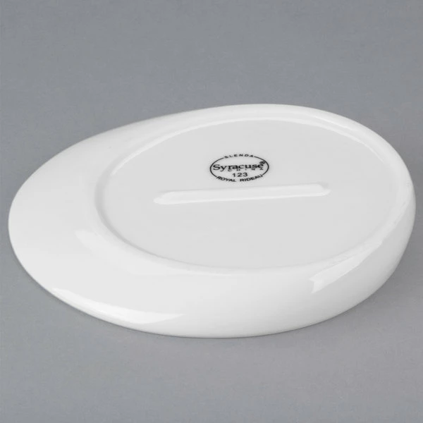 Syracuse China 905356123 Slenda Verve 6" Round Royal Rideau White Porcelain Saucer - 36/Case 4 Syracuse China 905356123 Slenda Verve 6" Round Royal Rideau White Porcelain Saucer - 36/Case - Image 4