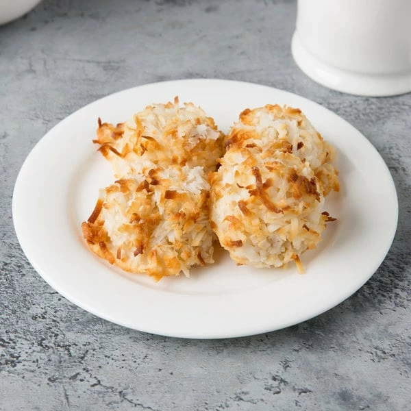 Syracuse China Syracuse 911190003 International 6 1/2" Bone China Round Dessert Plate - 36/Case 1 Syracuse China Syracuse 911190003 International 6 1/2" Bone China Round Dessert Plate - 36/Case