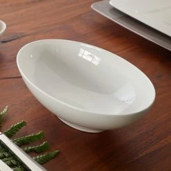 Villeroy & Boch 10-4510-2535 Modern Grace 14 Oz. White Bone Porcelain Pickle Dish / Cereal Bowl - 6/Case