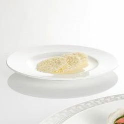 Villeroy & Boch 16-3272-2660 Stella Hotel 6 1/4" White Bone Porcelain Flat Plate - 6/Case