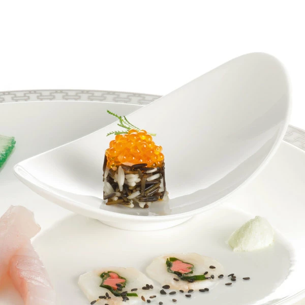 Villeroy & Boch 16-3272-3596 Stella Hotel 6 3/8" X 4 3/8" White Bone Porcelain Amuse-Gueule Bowl - 6/Case 1 Villeroy & Boch 16-3272-3596 Stella Hotel 6 3/8" X 4 3/8" White Bone Porcelain Amuse-Gueule Bowl - 6/Case