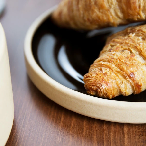 Chef & Sommelier FK845 Geode 6" Black Stackable Bread And Butter / Side Plate By Arc Cardinal - 12/Case 6 Chef & Sommelier FK845 Geode 6" Black Stackable Bread And Butter / Side Plate By Arc Cardinal - 12/Case - Image 6