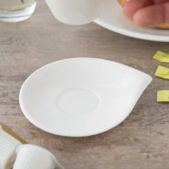 Villeroy & Boch 10-3420-1430 Flow 5 1/2" X 4 3/4" White Premium Porcelain Saucer - 6/Case