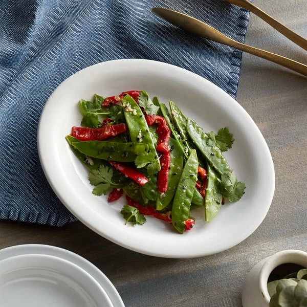 Acopa 9 1/2" X 7 1/4" Bright White Narrow Rim Oval Stoneware Platter - 24/Case 1 Acopa 9 1/2" X 7 1/4" Bright White Narrow Rim Oval Stoneware Platter - 24/Case