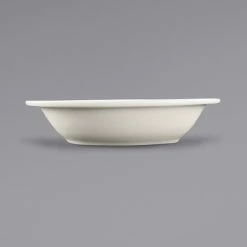 International Tableware VA-101 Valencia 30 Oz. Ivory (American White) Narrow Rim Oval Serving Bowl - 12/Case